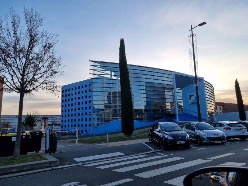bibliothèque universitaire de Roanne, et donc hébergements étudiants propice aux punaises de lits